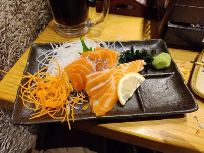 อาหาร หรือ เครื่องดื่ม