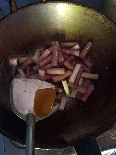 วิธีทำ ผัดสายบัว วิธีทำ ผัดสายบัว