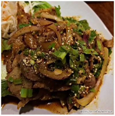 อาหาร หรือ เครื่องดื่ม