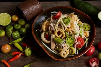 ส้มตำนัว Central Embassy ส้มตำนัว Central Embassy
