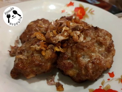 หมูปั้นรากบัวทอด