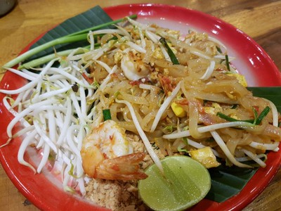 ผัดไทยกุ้งสด