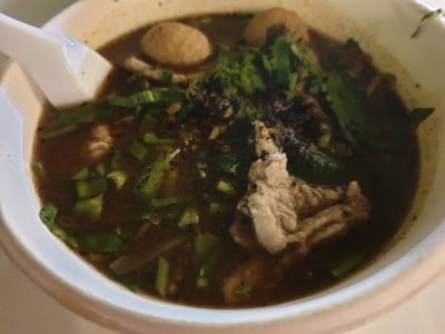 เล็กน้ำตกหมูแซ่บ