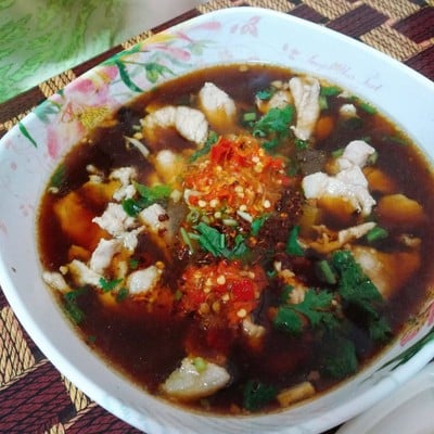เมนูของร้าน ก๋วยเตี๋ยวไก่ตุ๋น รามอินทรา 23