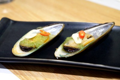 อาหาร หรือ เครื่องดื่ม