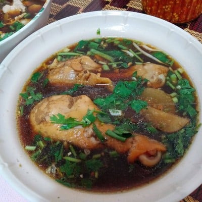 เมนูของร้าน ก๋วยเตี๋ยวไก่ตุ๋น รามอินทรา 23