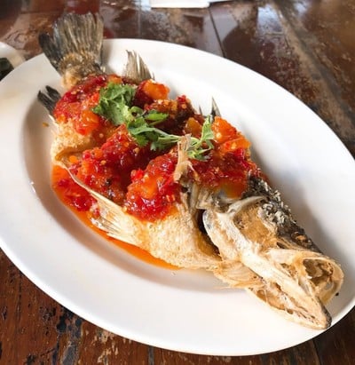 เมนูของร้าน ริมผา ลาภิน
