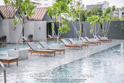 สระว่ายน้ำ/ชายหาด