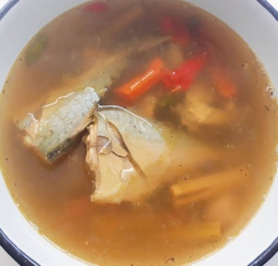 ปลาทูสดต้มขมิ้น