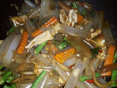 วิธีทำ ก๋วยเตี๋ยวเซี่ยงไฮ้ผัดขี้เมาหมู วิธีทำ ก๋วยเตี๋ยวเซี่ยงไฮ้ผัดขี้เมาหมู
