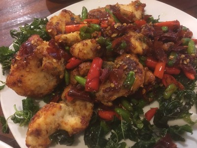 เนื้อปลาเก๋าคั่วพริกนรก