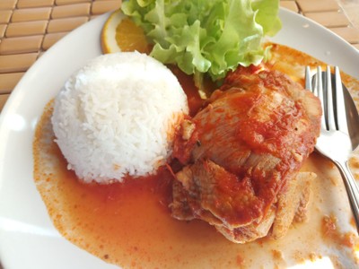 ข้าวไก่ราดซอสเกาหลี