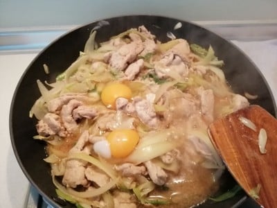 วิธีทำ ไก่ผัดต้นหอมญี่ปุ่น วิธีทำ ไก่ผัดต้นหอมญี่ปุ่น