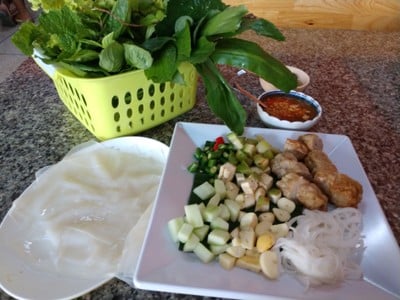 แหนมเนือง