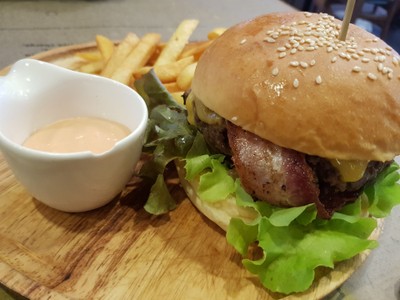 Double Traditional Burger