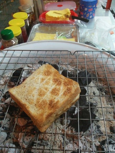 อาหาร หรือ เครื่องดื่ม