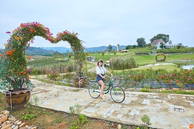 บรรยากาศ ฟ้าประทาน โรสพาร์ค วังน้ำเขียว