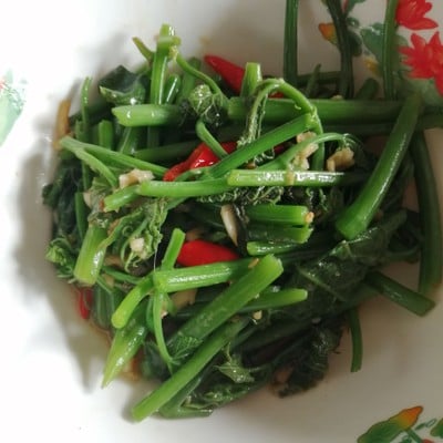 ผัดฟักแม้วน้ำมันหอย