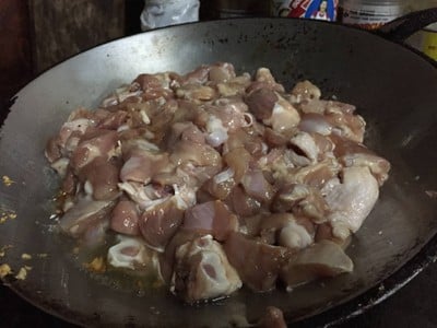 วิธีทำ ไก่ผัดกระเทียม วิธีทำ ไก่ผัดกระเทียม