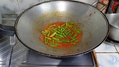 วิธีทำ ผัดพริกแกงถั่วฝักยาว