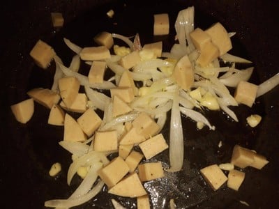 วิธีทำ ข้าวผัดน้ำพริกเผา