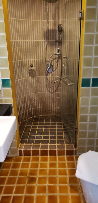 ห้องน้ำ