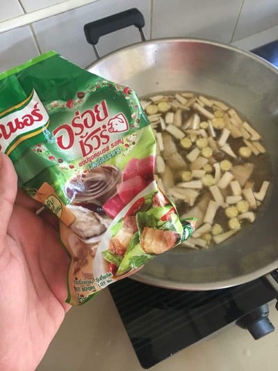 วิธีทำ ซุปเห็ดทรงเครื่อง วิธีทำ ซุปเห็ดทรงเครื่อง