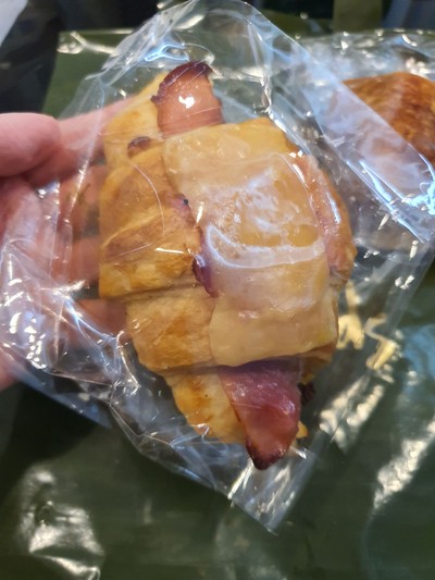 CROISSANT HAM & CHEESE