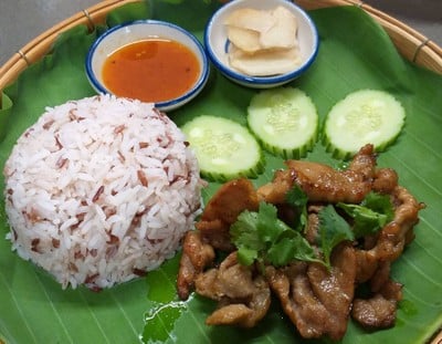 หมูหมักทั้งหอมทั้งนุ่ม อร่อยเลิศอ่ะ