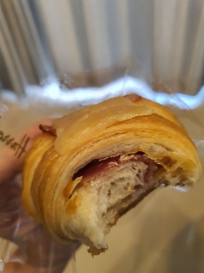 CROISSANT HAM & CHEESE