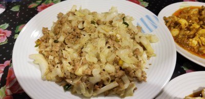 วิธีทำ กะหล่ำปลีผัดหมูสับ วิธีทำ กะหล่ำปลีผัดหมูสับ