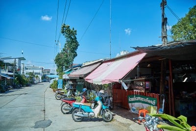 ก๋วยเตี๋ยวหมูตาเกียรติ