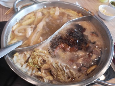 อาหาร หรือ เครื่องดื่ม