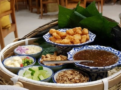 เมี่ยงแซลมอน