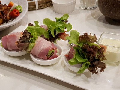 สลัดโรลเบคอน