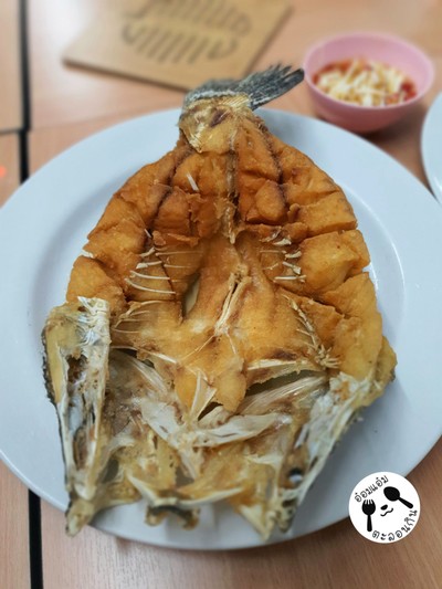 ปลากะพงทอดน้ำปลา