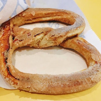 Cinnamon Pretzel
