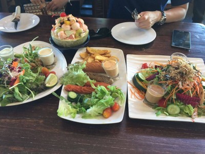 อาหาร หรือ เครื่องดื่ม