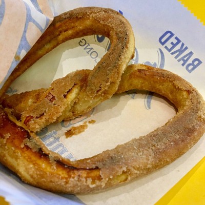 Cinnamon Pretzel