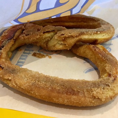 Cinnamon Pretzel