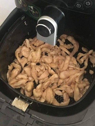 วิธีทำ อกไก่เส้นทอดไร้น้ำมัน