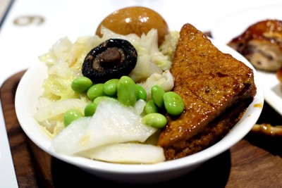 อาหาร หรือ เครื่องดื่ม