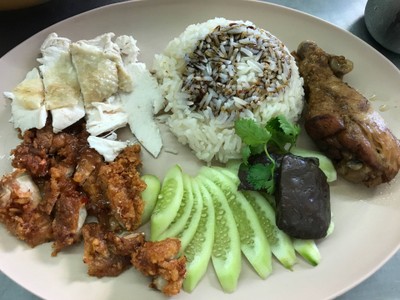 ข้าวมันไก่ 3 อย่าง