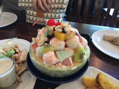 อาหาร หรือ เครื่องดื่ม