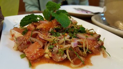 ลาบแซลมอน