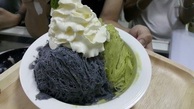 อาหาร หรือ เครื่องดื่ม