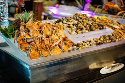 อาหาร หรือ เครื่องดื่ม