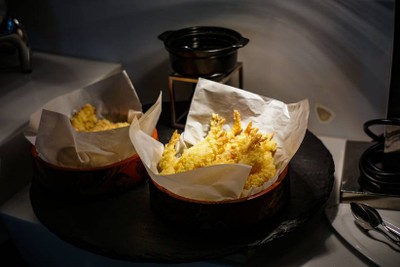 อาหาร หรือ เครื่องดื่ม