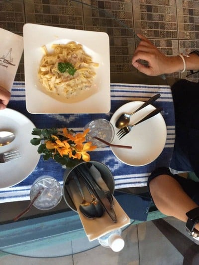 อาหาร หรือ เครื่องดื่ม