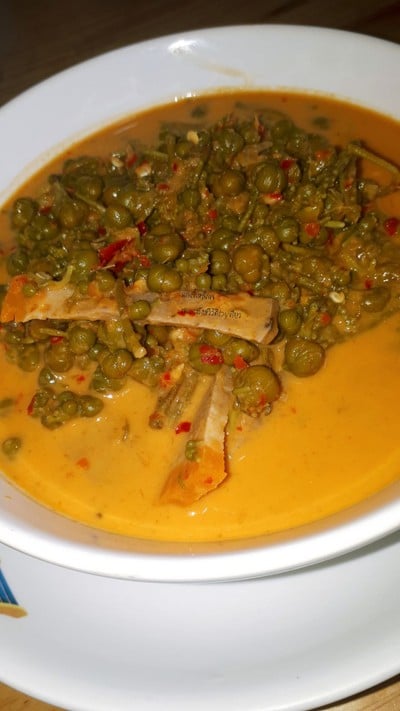 แกงขี้เหล็กเจ